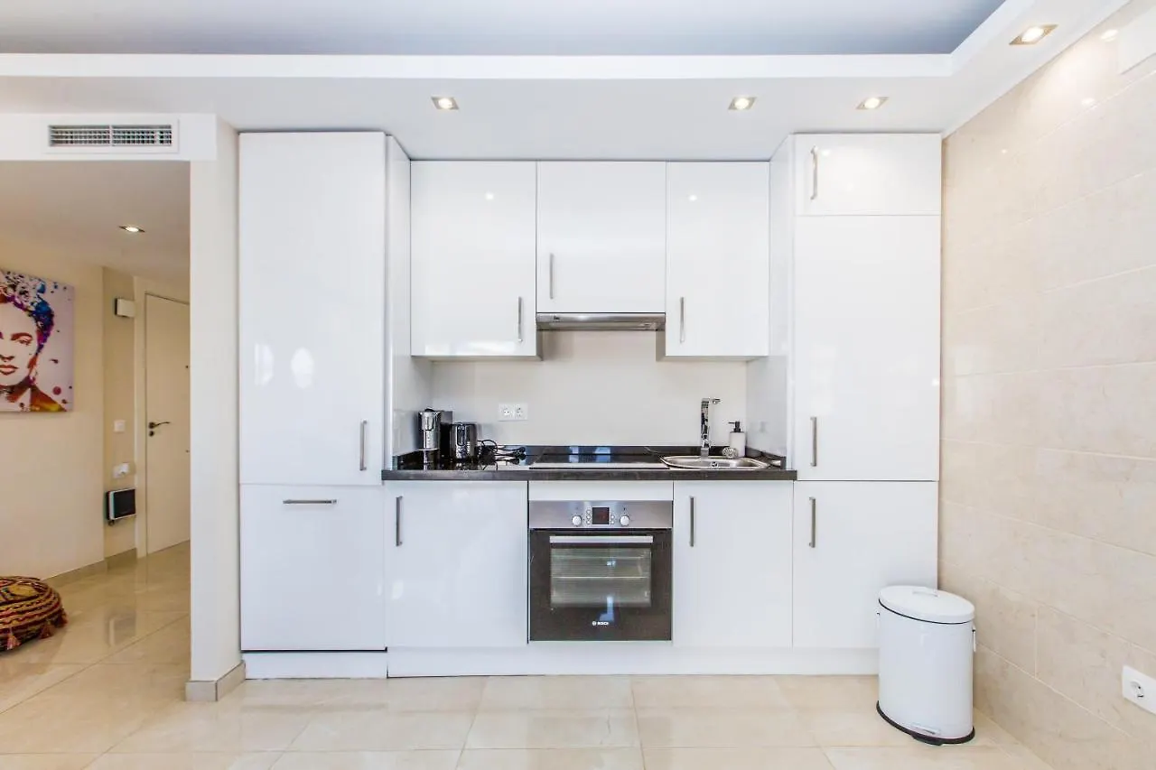 Luxurious 2 Bed Banus Apt With Private Parking - Rdr193 Marbella Apartment